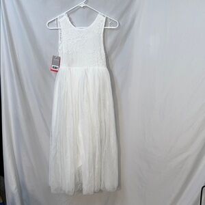 2Bunnies Elegant Long White Flower Girl Dress Tulle and Lace Size 9-10 year old